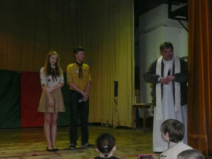 2014-12-07 hneda_mikulasska 02